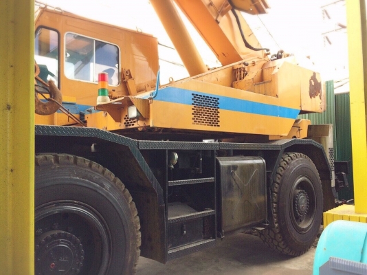 รถเครน Tadano TR250M-5 ขนาด25ตัน ยกสูง35เมตร เครื่องมิซซู ระบบไฟฟ้าสมบูรณ์ สนใจติดต่อ 0813553478