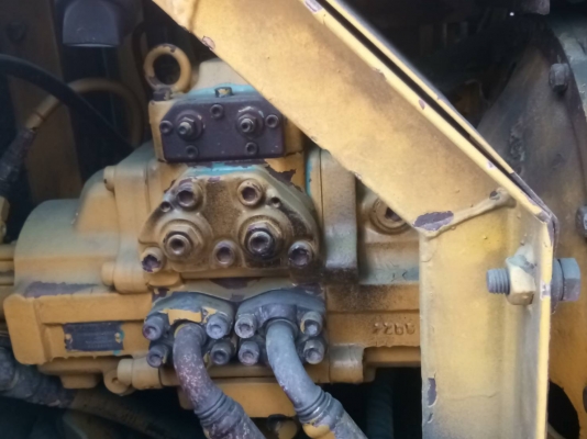 ขออนุญาตขายSK100 มากไฟซุปเปอร์ เอกสารไฟฟ้าครบ ช่วงล่างเต็มเอวแน่น โซ่แผ่นสวย มีลายหัวเจาะ พร้อมใช้งานตามสภาพ ราคาพร้อมหัวเจาะ 830000บาท ถ้าไม่เอาหัวเจาะ790000บาท สนใจติดต่อช่างดำ 0853224877 0988930465ไอดีไลน์ 0853224877ครับผม