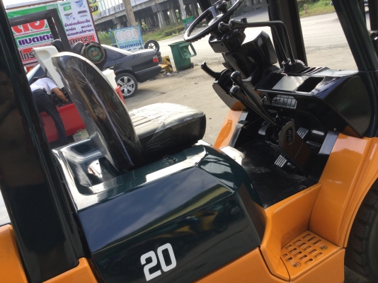 ขาย โฟรคลิฟท์ โตโยต้า รุ่น 7 ดีเซล 2. ตัน