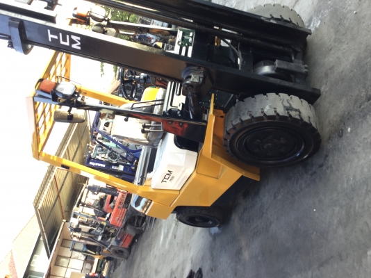 ขาย โฟรคลิฟท์ ทีซีเอ็ม ดีเซล 3 ตัน