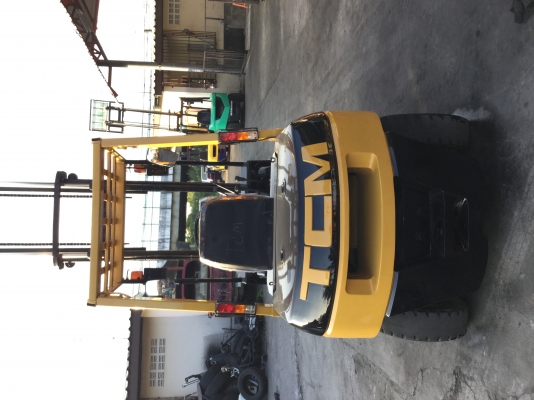 ขาย โฟรคลิฟท์ ทีซีเอ็ม ดีเซล 3 ตัน