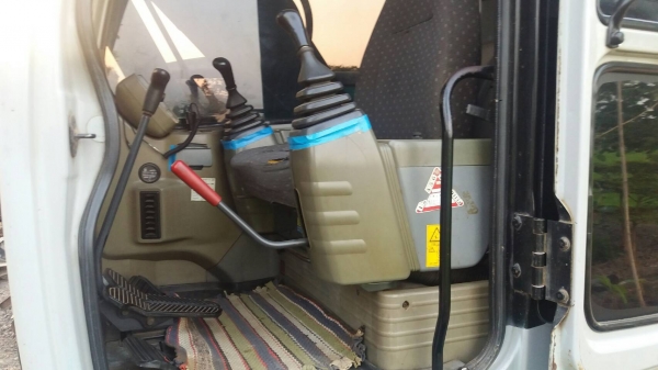 ขออนุญาตขายSK 115 SR พร้อมใช้งานเอกสารอินวอย ไฟฟ้าครบ ช่วงล่างเต็ม สวยๆ บุ้งกี๋เดิมอยู่ครบ ราคา 850000บาท สนใจติดต่อช่างดำ 0853224877 0988930465 ไอดีไลน์ 0853224877 ครับผม