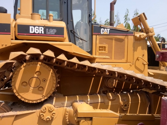 ขออนุญาตขายแทรกเตอร์D6R เก่านอกยังไม่เคยใช้งานในเมืองไทย ตีนเป็ด สภาพนางฟ้า สวยมากๆ เอดสารอินวอย ราคา 3850000บาท สนใจติดต่อช่างดำ 0853224877 0988930465 ไอดีไลน์ 0853224877ครับผม