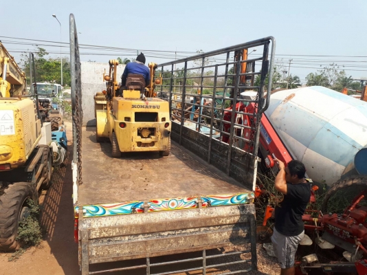 tractor-backhoe ส่งรถตักKOMATSU SD10 ดีเชล ไปแม่เมาะ ลำปาง ใช้ตักหินทรายร้านวัสดุก่อสร้าง ขอบคุณมากครับ tractor-backhoe ส่งรถตักKOMATSU SD10 ดีเชล ไปแม่เมาะ ลำปาง ใช้ตักหินทรายร้านวัสดุก่อสร้าง ขอบคุณมากครับ