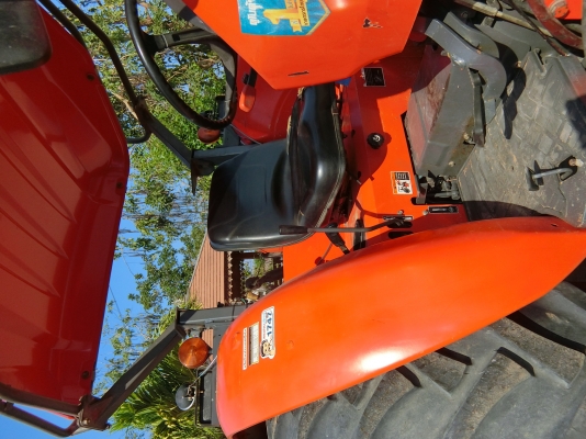 ❥สินค้าเข้าใหม่ M6040คันที่2&raquo;&raquo;พร้อมใช้งาน  รถปี53 มีเล่มทะเบียนพร้อมโอนคะ???????? พร้อมอุปกรณ์ 2ชิ้น ผาน6+ใบดันหน้า ราคา540000บาท ชั่วโมงทำงาน 1812ชม. ↠↠สนใจติดต่อสอบถาม↠0906910337 ⛽️พิกัดร้าน ส.เจริญแทรกเตอร์ อ. บางระกำ จ. พิษณุโลก