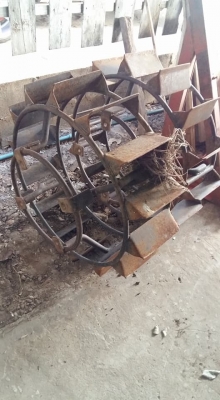 ขายครับ 24แรง ผานพรวน ล้อเหล็ก พร้อมใช้ เล่มชุดโอนครบ ราคา 145,000 บาท กันทรลักษ์ ศรีสะเกษ โทร.0816004753/0984422502 ครับ