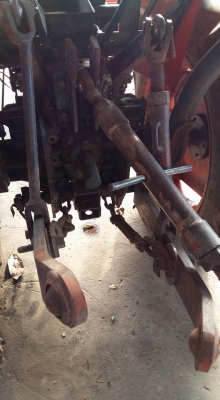 ขายครับ 24แรง ผานพรวน ล้อเหล็ก พร้อมใช้ เล่มชุดโอนครบ ราคา 145,000 บาท กันทรลักษ์ ศรีสะเกษ โทร.0816004753/0984422502 ครับ