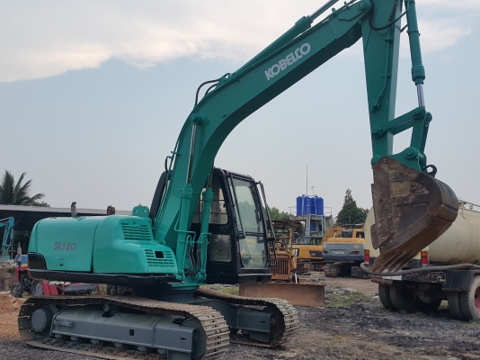 ขอบคุณลูกค้าจาก จ.เชียงราย ซื้อขายและจัดส่งเรียบร้อยแล้ว รถแบคโฮ KOBELCO SK100 MARK5 SUPER รถเก่านอกพึ่งนำเข้ามา ยังไม่เคยใช้งานในไทย ไฟฟ้าครบ มีลายแย็ก เครื่องดี ปั๊มแรง โซ่หนา เอวแน่น พร้อมใช้งาน มีเอกสารใบอินวอยซ์ ชุดจดทะเบียน มี VDO การทำงานให้ชม
