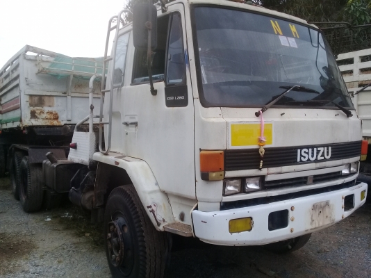 ขายหัวคัสซีISUZU 2 เพลาเครื่อง EK100 =260แรง