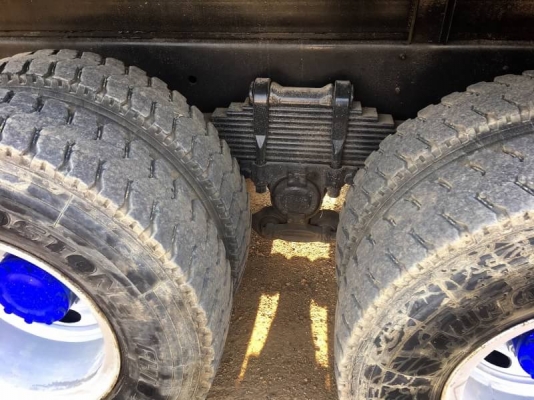 ISUZU เครื่อง 300 แรง ปี 53 กระบะดัมพ์มิเนียมแม่ลูก 2 เพลา น้ำหนักแม่ลูก 19.6 ตัน พร้อมใช้งาน