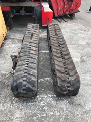 แทรคยางพร้อมชุดเดิน Kubota