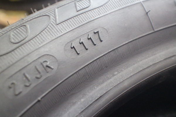 ขายยางใหม่ GOODYEAR Excellence 185-55-16 ปี17 ชุดละ 7,900 บาท ขายยางใหม่ GOODYEAR Excellence 185-55-16 ปี17 ชุดละ 7,900 บาท