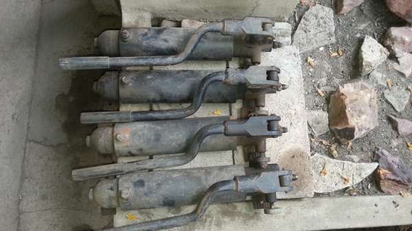 ขายกระบอกอัดไฮโดรลิค อันล่ะ 2,200