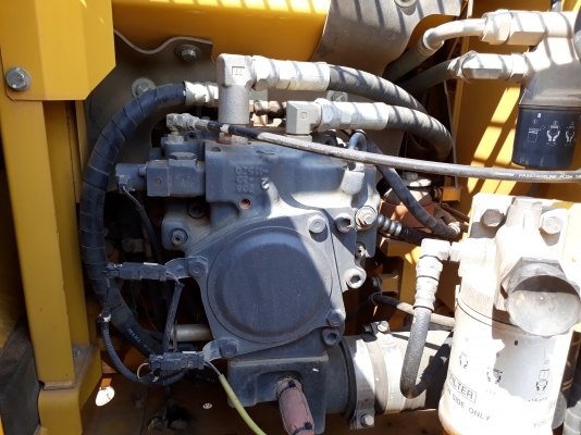 ขายแมกโคPC130-8สวยออกใหม่ป้ายแดงเดิมทั้งคัน