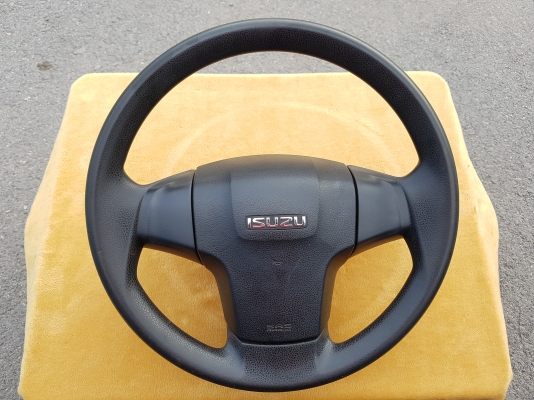 ขายพวงมาลัย isuzu สภาพสวย