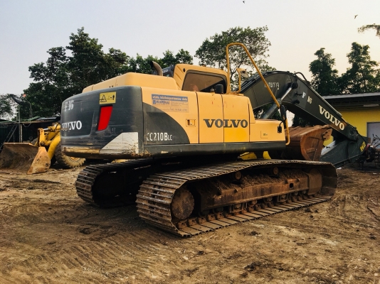 ขายด่วน!! Volvo EC210BLC ไมล์ 13,000 สภาพสวยๆค่ะ