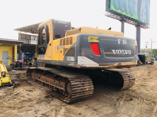 ขายด่วน!! Volvo EC210BLC ไมล์ 13,000 สภาพสวยๆค่ะ