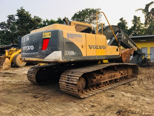 ขายด่วน!! Volvo EC210BLC ไมล์ 13,000 สภาพสวยๆค่ะ