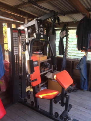 ขายครับโฮมยิมกับกระสอบทราย สภาพน้องมือ 1 ขอส่งต่อครับ ใช้งานปกติ