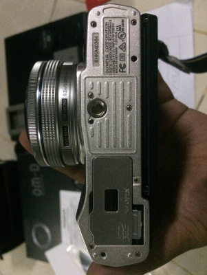 ขายครับของหลานย้ายค่าย Olympus OMD EM10 MARK II + เลนส์ 14-42 ประกันเหลือ 2 ปี ชัตเตอร์กดไปไม่ถึงพัน