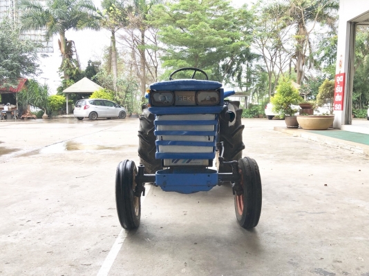 ขายด่วน !! ISEKI TS2210 22 แรงม้าเพลาเดียว ขายด่วน !! ISEKI TS2210 22 แรงม้าเพลาเดียว