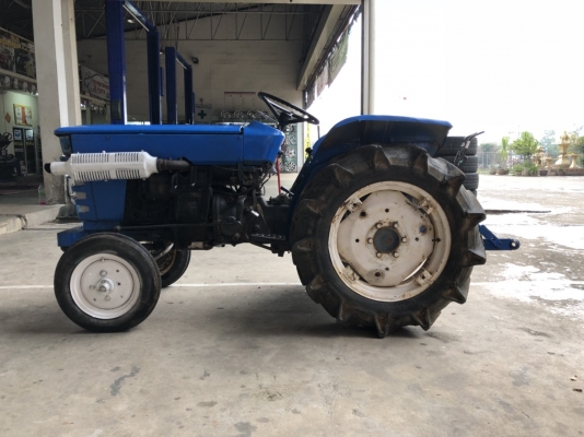 ขายด่วน !! ISEKI TS2210 22 แรงม้าเพลาเดียว ขายด่วน !! ISEKI TS2210 22 แรงม้าเพลาเดียว