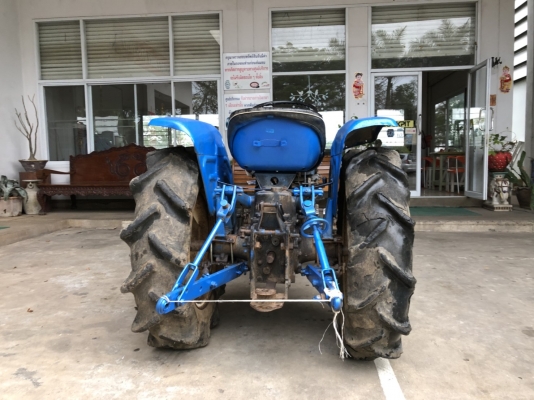 ขายด่วน !! ISEKI TS2210 22 แรงม้าเพลาเดียว ขายด่วน !! ISEKI TS2210 22 แรงม้าเพลาเดียว