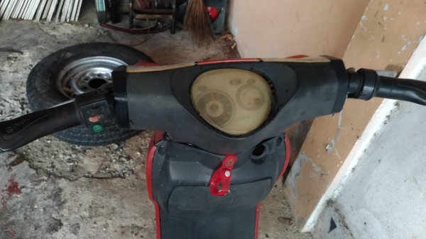 รถไฟฟ้าครับ รถไฟฟ้าครับ