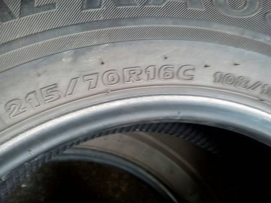 215/70R16 HANKOOK RADIAL RA08 ชุด 4 เส้น โทร.081-427-3941 ตจว.ส่งได้ครับ ID ไลน์ : 0814273941