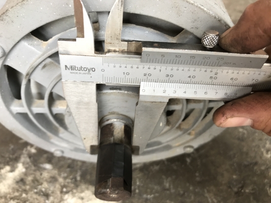 ขายมอเตอร์ไฟฟ้า Mitsubishi 1HP. 220V รุ่น SCL-KR สภาพสวยเดิมๆ หมุนนิ่ม พร้อมใช้งาน ราคา 2,500 บาท พร้อมส่ง