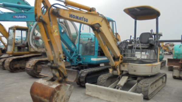 ขายรถขุด KOMATSU PC30MR-2 ชั่วโมงทำงาน3,xxxซม รถนอก ไม่เคยผ่านการใช้งานในไทย ฟรีเช็ดระบบ,ส่งฟรีทั่วไทย