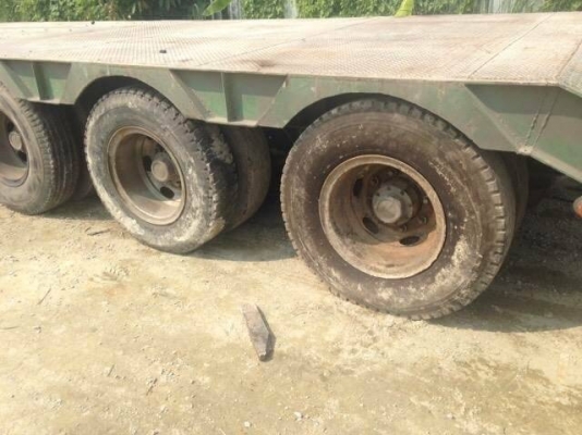 มี 2 หางละ  535,000 โลเบต 3 คาน ปี 59 และ ปี 60 หาง ยาว 12 เมตร พื้นที่ใช้ 8 เมตร สภาพพร้อมใช้ ยางไม่ดี คัสชีสวย จดประกอบใหม่ เอกสารเล่มทะเบียน รถอยู่ กทม. 090-772-3710 090-772-3708