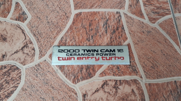 เพลทโลโก้ 2000 TWIN CAM 16