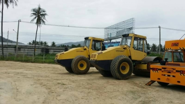 ขาย รถบดถนน BomagBW211D ปี2008
