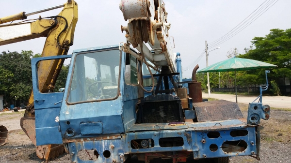 เครน6ล้อขนาด11ตัน KATO บูม2ชัก3ปลอก รถทำงานอยู่ เล่มทะเบียน เครน6ล้อขนาด11ตัน KATO บูม2ชัก3ปลอก รถทำงานอยู่ เล่มทะเบียน