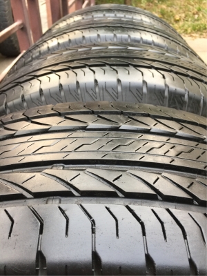 ยาง Bridgestone 265 70 16 ปี17 ดอกเต็ม เนื้อนิ่มๆ ใช้ยาว ราคาไม่แพง