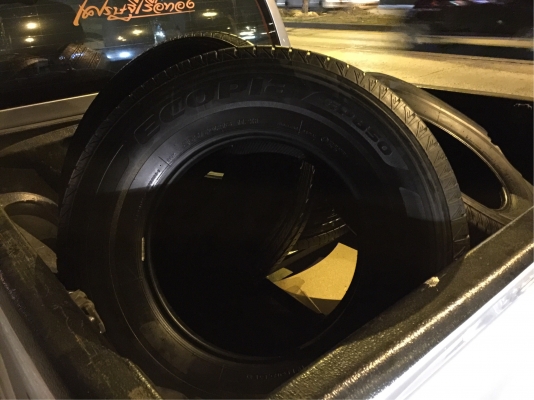 ยาง Bridgestone 265 70 16 ปี17 ดอกเต็ม เนื้อนิ่มๆ ใช้ยาว ราคาไม่แพง