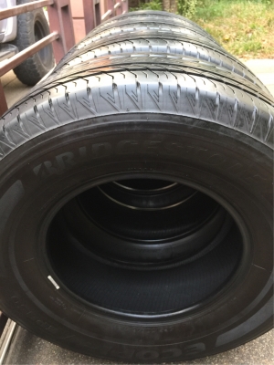 ยาง Bridgestone 265 70 16 ปี17 ดอกเต็ม เนื้อนิ่มๆ ใช้ยาว ราคาไม่แพง