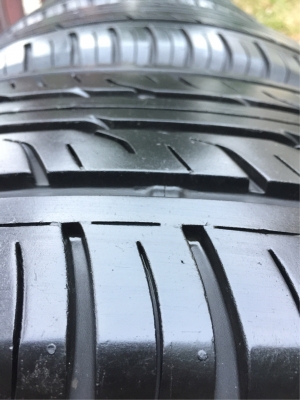 ยาง Dunlop 265 65 17 ปี16 ดอกเต็ม ไม่มีปะ เนื้อนิ่มๆ ใช้ยาว ราคาไม่แพง