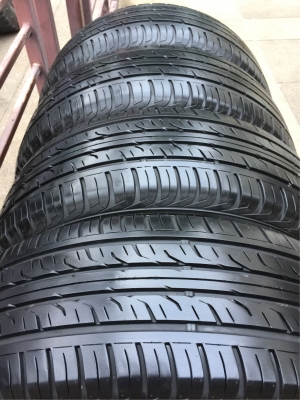 ยาง Dunlop 265 65 17 ปี16 ดอกเต็ม ไม่มีปะ เนื้อนิ่มๆ ใช้ยาว ราคาไม่แพง
