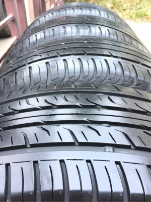 ยาง Dunlop 265 65 17 ปี16 ดอกเต็ม ไม่มีปะ เนื้อนิ่มๆ ใช้ยาว ราคาไม่แพง