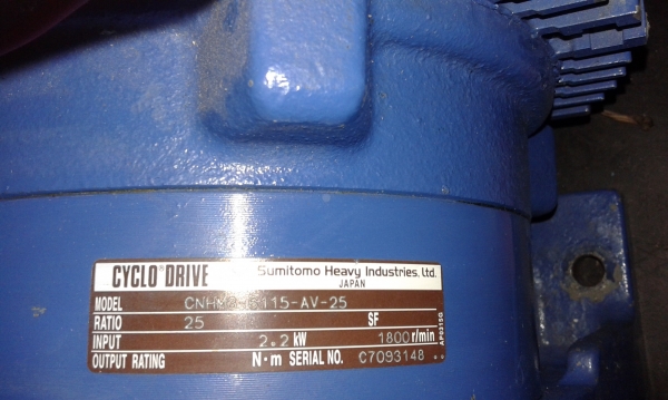 มอเตอร์เกียร์ 3 แรงขาตั้ง.หน้าแปลน ต่อใช้ไฟบ้านได้ สภาพใหม่เก่าเก็บคับ