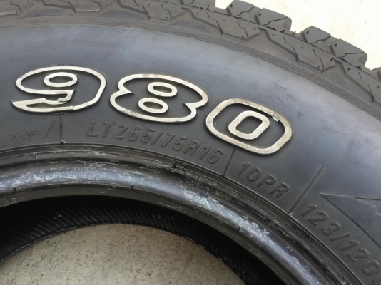 ยางMaxxis 980 A/T 265/75/16 ลายแก้มข้างเหมือนBF สภาพน้องยางใหม่ดอกเต็มมาก 4เส้น