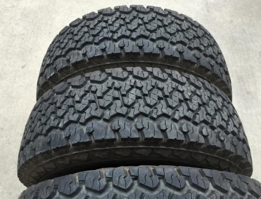 ยางMaxxis 980 A/T 265/75/16 ลายแก้มข้างเหมือนBF สภาพน้องยางใหม่ดอกเต็มมาก 4เส้น ยางMaxxis 980 A/T 265/75/16 ลายแก้มข้างเหมือนBF สภาพน้องยางใหม่ดอกเต็มมาก 4เส้น