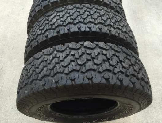 ยางMaxxis 980 A/T 265/75/16 ลายแก้มข้างเหมือนBF สภาพน้องยางใหม่ดอกเต็มมาก 4เส้น ยางMaxxis 980 A/T 265/75/16 ลายแก้มข้างเหมือนBF สภาพน้องยางใหม่ดอกเต็มมาก 4เส้น