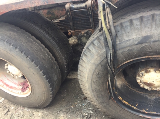 ขายรถ10ล้อหัวลาก ISUZU FXZ13NYเครื่อง210แรงม้าปี33 สนใจโทร 081-970-1072