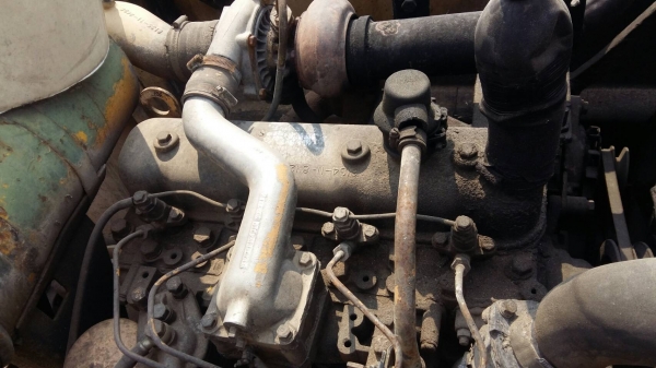 ขายรถแมคโคร KOMATSU 120-2 ลอนเลอร์7ลูก