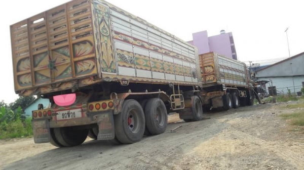 ขาย ISUZU 360 พ่วงแม่ลูก กระบะเนียมคอกเกษตรดั๊ม รถปี 56 ( มี 2 พ่วง )