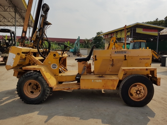 ขายรถตอกพื้นคอนกรีต ยีห้อ  ARROW HJ1250 นำเข้าจาก USA แท้ 100\% สภาพสวย ไม่เคยใช้งานในไทย