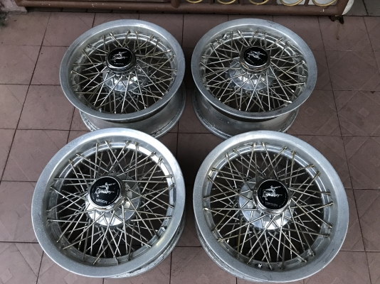 ล้อเเท้ซี่ลวด WISER 15กว้าง6นิ้วครึ่งเก่าญี่ปุ่นเเท้สภาพสวยเดิมๆตามรูป